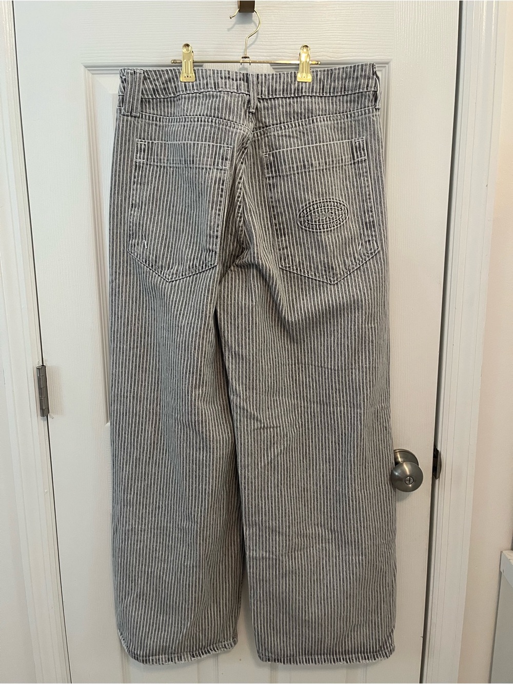 BDG Urban Outfitters Striped Wide Leg Jeans | Gray & White Carpenter Style - Picture 6 of 9